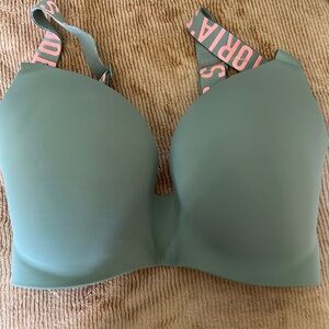 Victoria’s Secret bra
